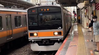 【中央線の⑨が15日ぶりに運用復帰！】JR東日本209系1000番台トタ81編成が快速豊田行きとして警笛を鳴らしながら立川駅に到着するシーン（1799T）2022.7.29