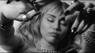 Miley Cyrus SHE IS COMING - D.R.E.A.M. sequence