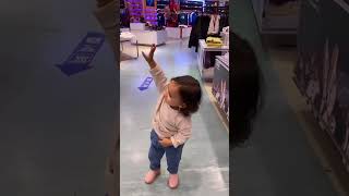 🤣🤣 #funnyshorts #funnybaby #ohno #laugh #whatsgoingon #babyfunnyvideo