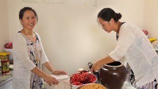 Mom-made chilli bean sauce in a Chinese rural style