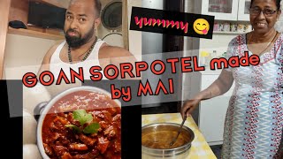 Goan SORPOTEL made by my lovely Mai it's for Shop mai Snacks Ambelim South call for order 7507476696