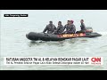 ratusan anggota tni al u0026 nelayan bongkar pagar laut