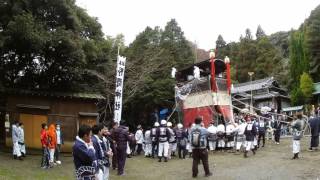 上野間祭2017 S3080001野間神社出発 南祭典部　四嶋組（広角）