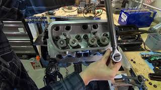 VW - 1500CC Engine Tear Down/Assembly - Part 3 - Installation of new cylinder head/push rod tubes