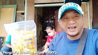 Mengintip Produksi Aneka Kripik APIKTO