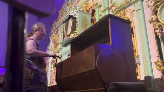 A Barrel Piano !  Ooh. This looks like fun!