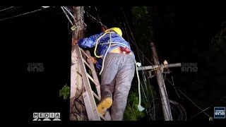 കോഴിക്കോട് തിരുവമ്പാടിയിൽ വിഛേദിച്ച വൈദ്യുതി കണക്ഷൻ KSEB പുനസ്ഥാപിക്കുന്നു