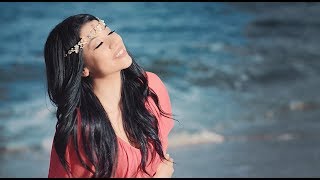 Tuğçe Haşimoğlu - Bir Ömür Boyu (Official Video)