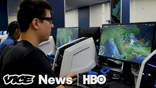 This College Student Receives Financial Aid For Playing Video Games (HBO)