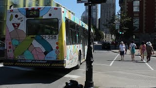 STM 21-258 '01 NovaBUS LFS on Sherbrooke/Saint-Laurent