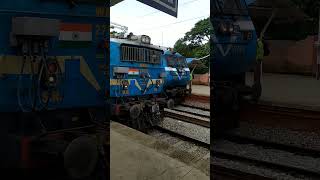 Blue WAG7 Welcomes Blue WDP4 to Ranebennur #wdp4 #kjm #wag7 Railway Station @harshatrainvlogsszz