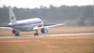 SAS Airbus A319 Retro Landing @ Tirstrup