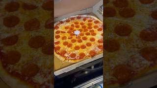 OJPeterTV: The Extra Large Pizza From P*rnhub