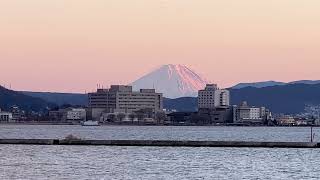 1/3 立石公園からの諏訪湖と一っ浜からの夕焼けの富士山Lake Suwa from Tateishi Park and Mt. Fuji at sunset from hitotsuhama【4 K