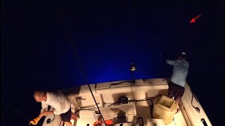 NIGHTTIME Bottom Fishing in Hawaii!! Deep Drop Snapper Fishing