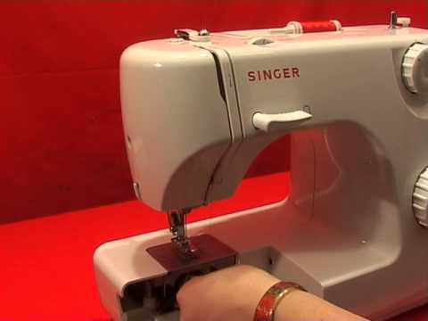 Singer 8280 - YouTube