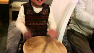 母子でジャンベセッション 聖万3歳8ヶ月 djembe play with his mother.