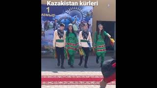 Kazakistan kürtleri halayı süper