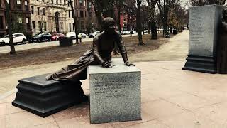 STREETSCAPE OF COMMONWEALTH AVE IN BOSTON