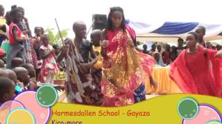 Nezikookolima: Kiromore ku Hormsdallen School Gayaza