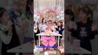 生日vlog｜和闺蜜一起过生日是什么体验？Tiffany9周岁生日，特地邀请好朋友们来家里过～今年的生日超级有仪式感呀~是粉色主题公主派对！