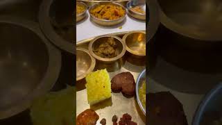 Rasotsav Unlimited Thali part 1 #food #kiranmumbaikar #rasotsav #andheri #mumbaifood #foodie