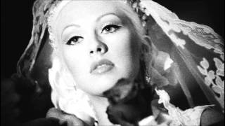 Christina Aguilera : Harmonies & Background vocals