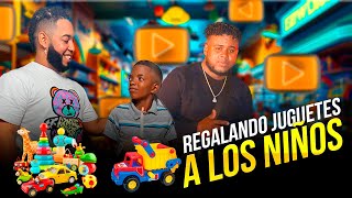 SALIMOS A REGALARLE REYES A LOS NIÑOS EN LAS CALLES