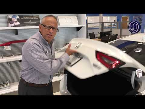Does the Honda Insight need to be plugged in?