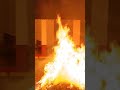 kandanar kelan theyyam dangerous fire jump by theyyam തീയിൽ ചാടുന്ന കണ്ഠനാർ കേളൻ