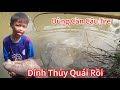 Cậu Bé Dùng Cần Câu Tre Chinh Phục Con Thủy Quái Siêu Nhìn Mà Mê