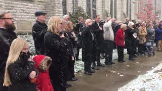 Funeral services, military honors held for former Congressman J. Bob Traxler