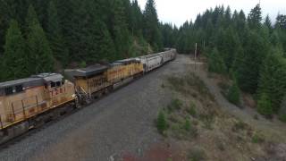 MUST WATCH!!! Aerial footage of UP/BNSF train @ The Slide on the Oregon Cascade subdivision