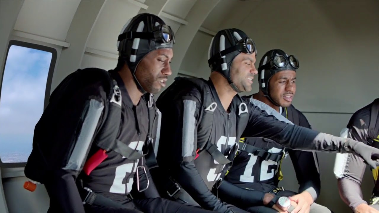 2017 Spurs H-E-B Commercial; Kawhi Jumps From A Plane! - YouTube