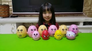 親子遊戲 拆驚喜玩具蛋 蜘蛛俠海綿寶寶奇趣蛋Remove the surprise toy spider SpongeBob SquarePants funny egg egg