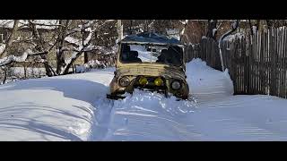 Uaz in the snow