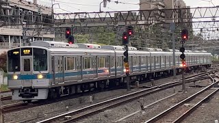 小田急1000形1254編成（幕車未更新車）が到着するシーン