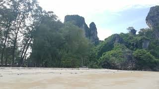 หาดสวยน้ำใสเล่นกระดานโต้คลื่นที่หาดยาวซีวิว​ อ.กันตัง​ จ.ตรัง