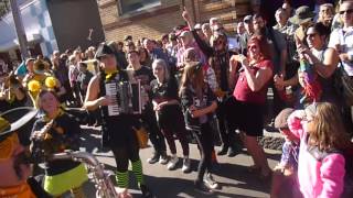 ENSMB  HONK 2015 Move it Move it on Chester Street