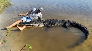 Giant Alligator Catch & Cook (I Got Really Lucky With This One)