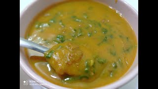 caldo de inhame com carne moída e agriãodelicioso e muito fácil de fazer.