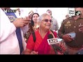 sudha murthy praises maha kumbh preparations kumar vishwas takes a holy dip