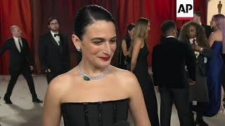 Colin Farrell, Brendan Gleeson discuss friendship; Jenny Slate praises her husband at the Oscars