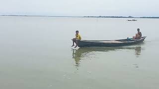 নেত্রকোনার মোহনগঞ্জের করাচাপুর থেকে খালিয়াজুড়ি লিপসিয়া বাজার পর্যন্ত হাওরের অপুর্ব নৈসর্গিক সৌন্দর্য