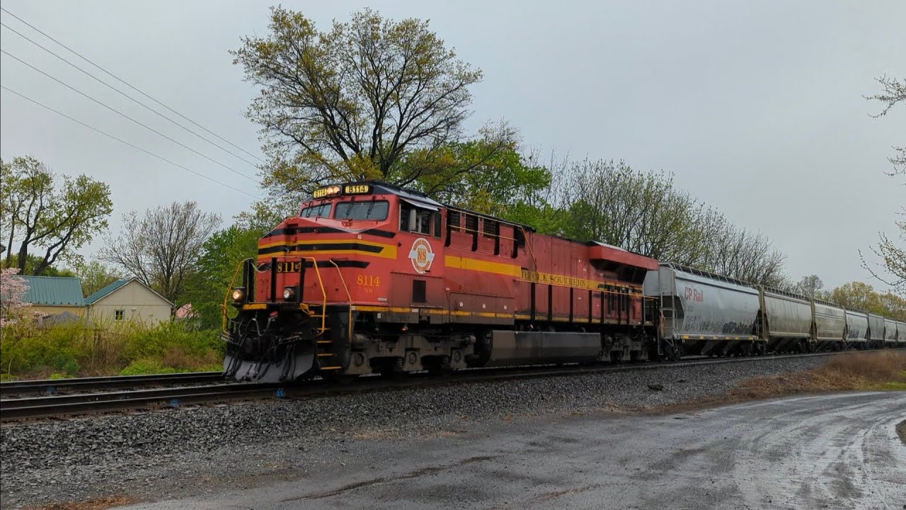 Norfolk Southern Reading Line Railfanning In Bowers, PA With NS 8114 ...