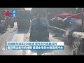 洒水车用水枪朝路边摊贩喷水 目击者：商品被冲人被淋湿 无人反抗