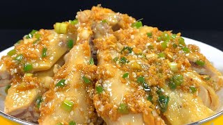 广东一位60岁老厨师分享正宗隔水蒸鸡的做法，鸡肉皮脆肉嫩，味道鲜香，最大保留了鸡肉的原汁原味#家常菜 #小颖美食 #美食分享 #隔水蒸鸡#steamed chicken