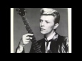 David Bowie - Heroes - Helden (English - German Version)
