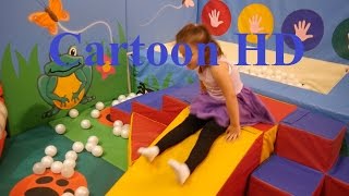 GIANT INFLATABLE SLIDE - Outdoor Playground Park  Fun for Kids - Colorfull Slides - Cartoon HD #8
