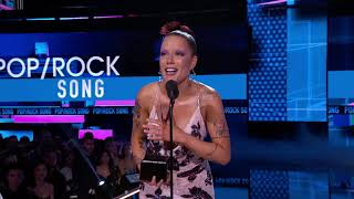 Halsey Wins Favorite Song Pop/Rock Award For "Without Me"  I AMAs 2019